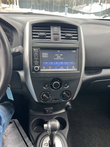 2019 Nissan Versa Note SV