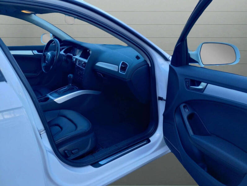 2010 Audi A4 2.0T quattro Premium