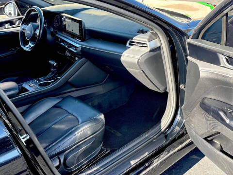 2022 Kia K5