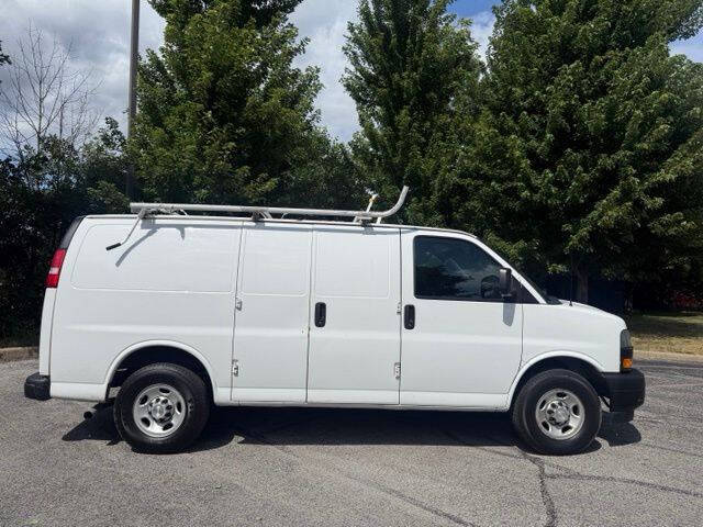 2023 Chevrolet Express 2500