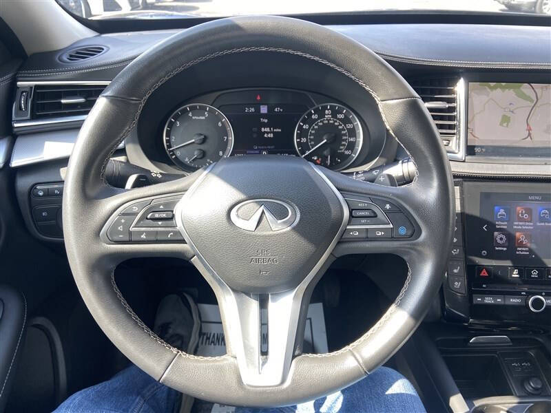 2022 Infiniti QX50 Essential