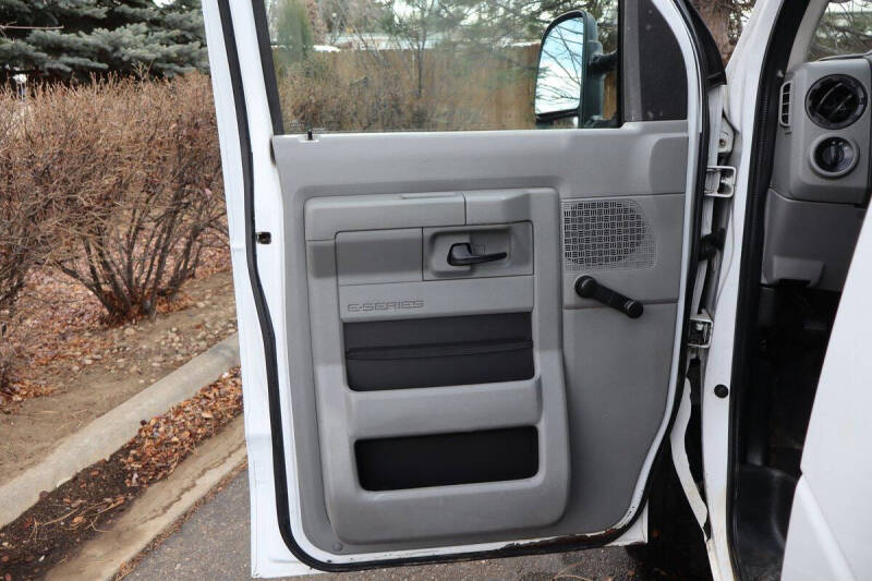 2013 Ford E-Series E-250