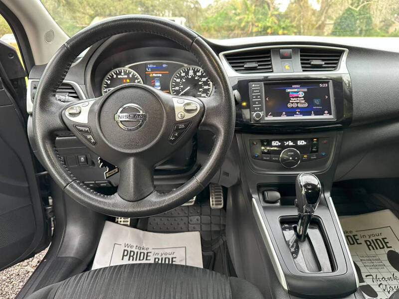 2019 Nissan Sentra SV photo 8