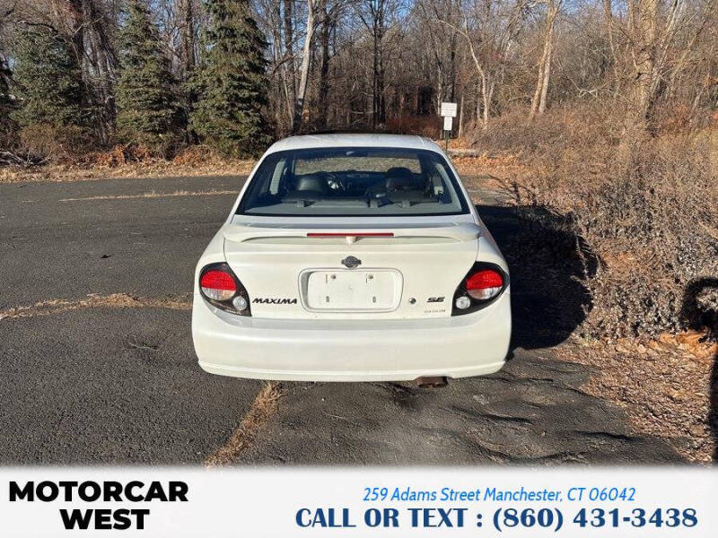 2000 Nissan Maxima