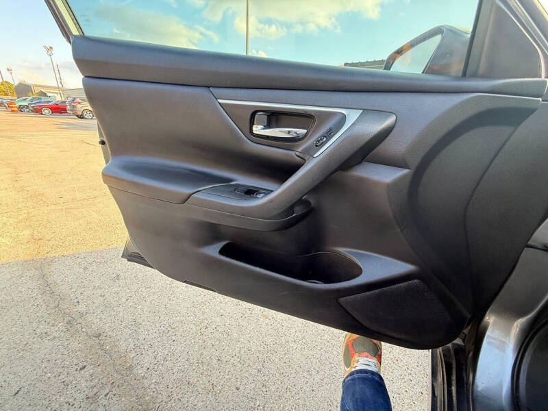 2017 Nissan Altima 2.5 SV