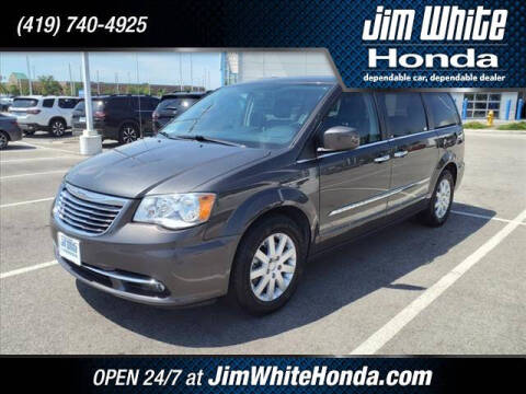 2016 Chrysler Town and Country for sale at The Credit Miracle Network Team at Jim White Honda in Maumee OH