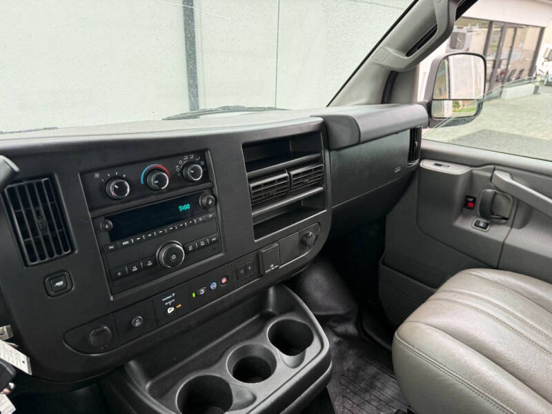 2020 Chevrolet Express 2500
