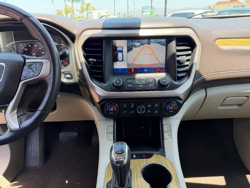 2017 GMC Acadia Denali