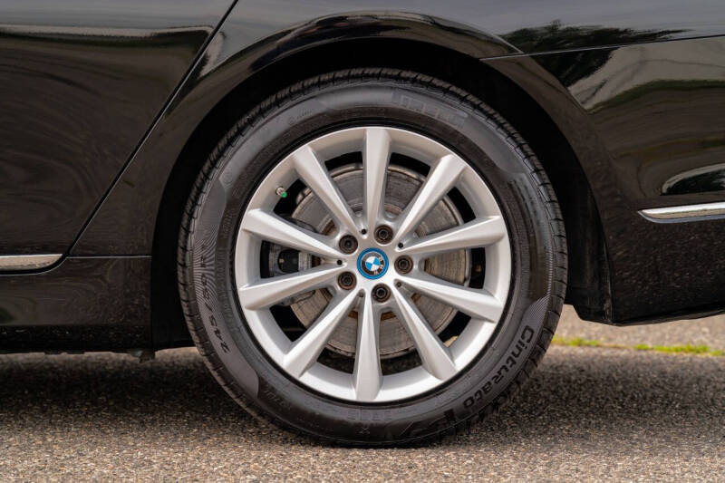 2018 BMW 7 Series 740e xDrive iPerformance