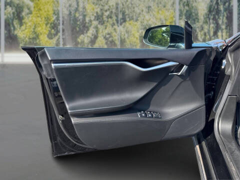 2014 Tesla Model S