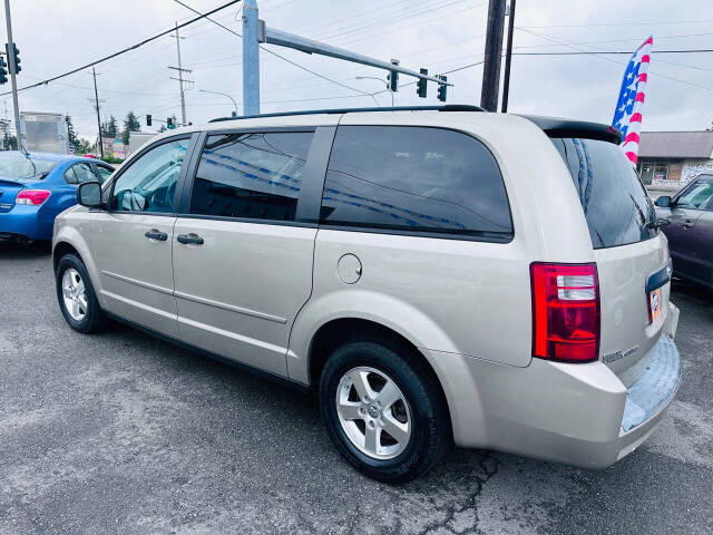 2008 Dodge Grand Caravan for sale at Lang Autosports in Lynnwood, WA