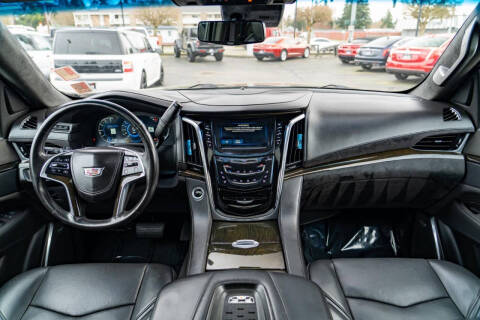 2017 Cadillac Escalade Platinum