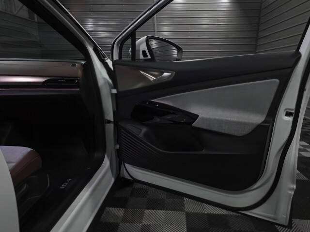 2025 Volkswagen ID.4 Pro