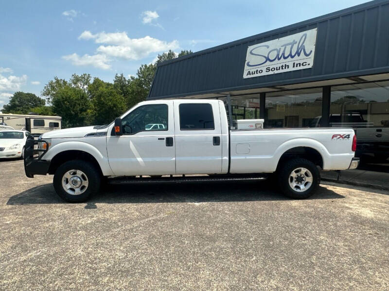 2015 Ford F-350 Super Duty XLT photo 2