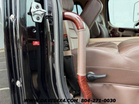 2008 Freightliner M2 106