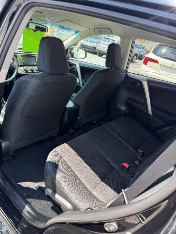 2014 Toyota RAV4 LE