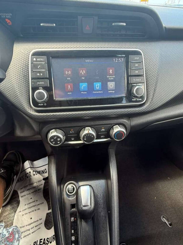 2023 Nissan Kicks S