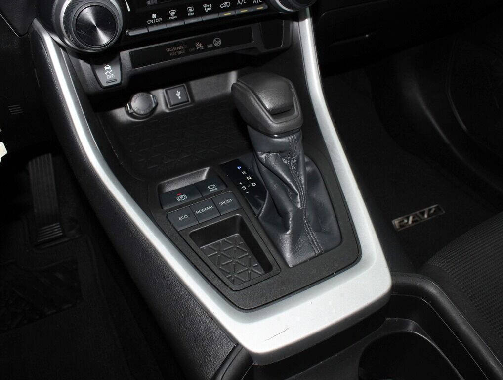 2021 TOYOTA RAV4 SUV / Crossover - $25,495