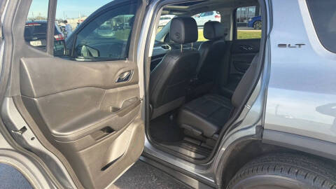 2021 GMC Acadia SLT