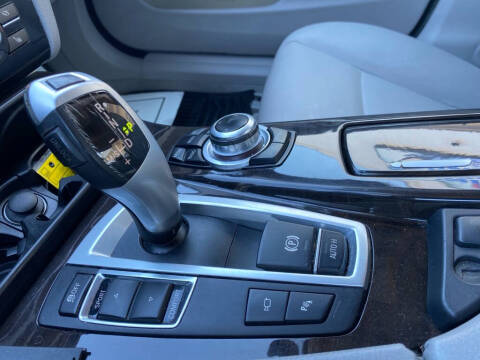 2013 BMW 5 Series 528i