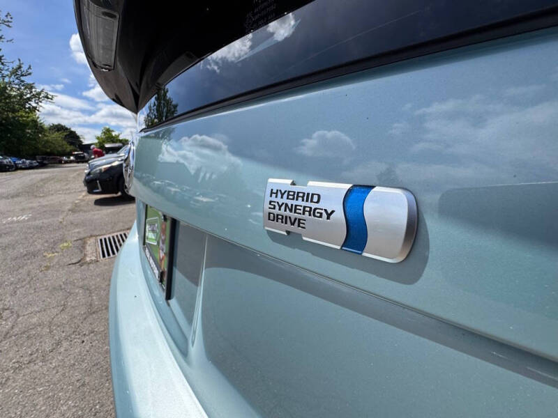 2014 Toyota Prius Two