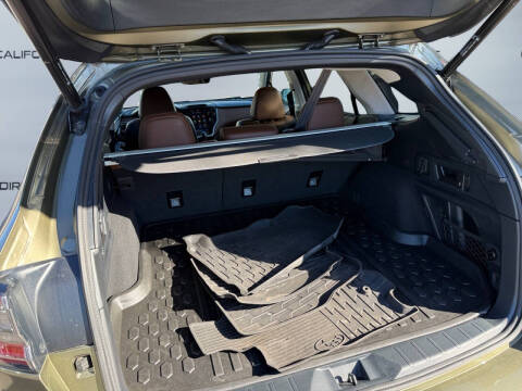 2022 Subaru Outback Touring