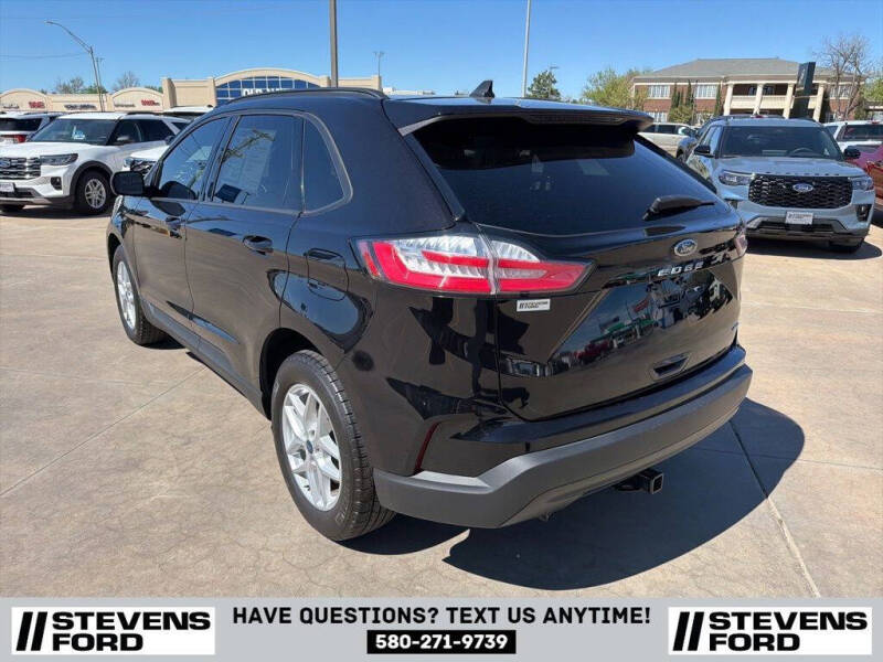 2022 Ford Edge SE
