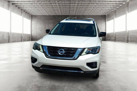 2017 Nissan Pathfinder Platinum