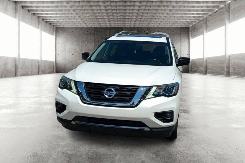 2017 Nissan Pathfinder Platinum