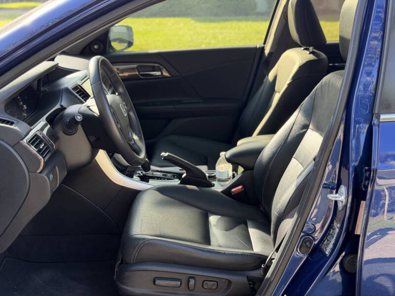 2017 Honda Accord Hybrid EX-L