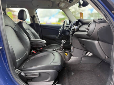 2015 MINI Hardtop 4 Door Cooper