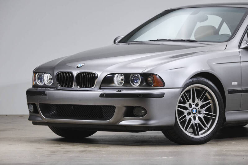 2003 BMW M5