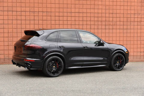 2016 Porsche Cayenne GTS