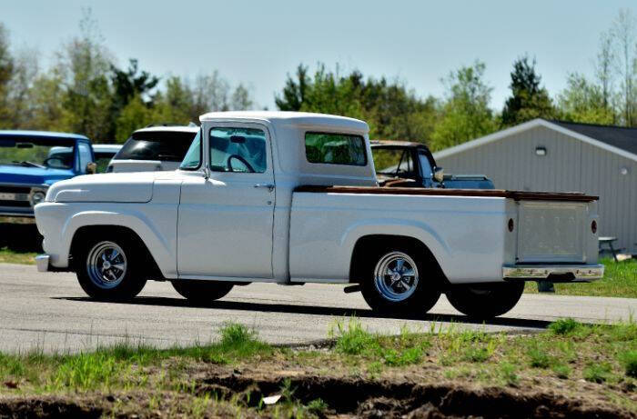 1957 Ford F-100