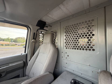 2010 Ford E-Series E-250