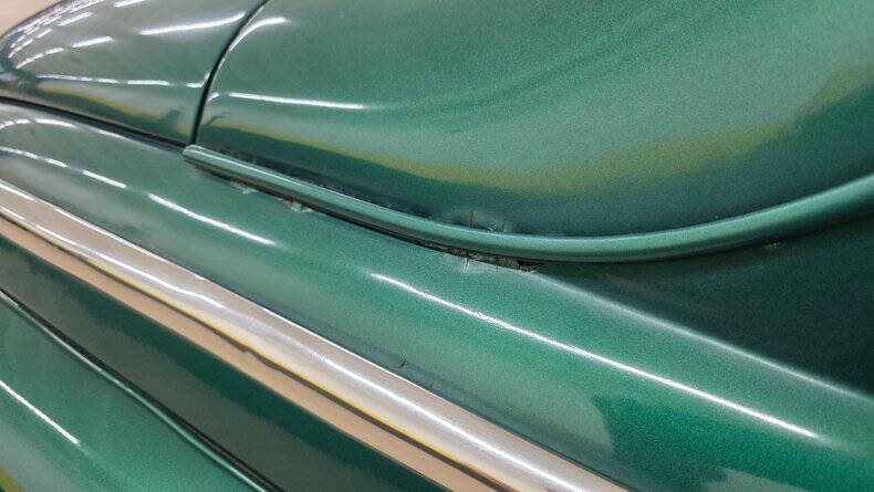 1948 Ford Super Deluxe