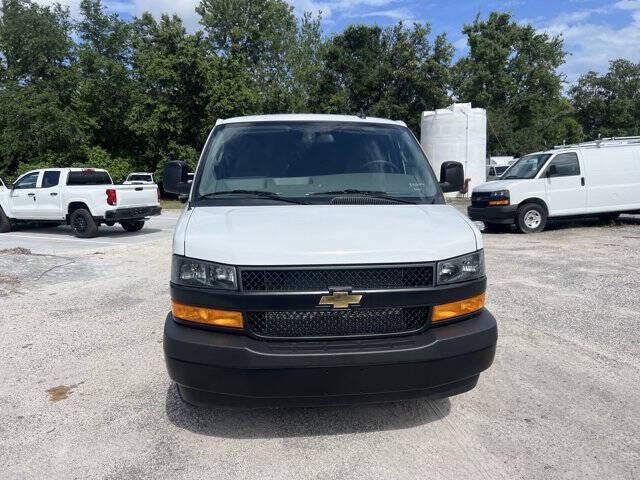 2025 Chevrolet Express 2500