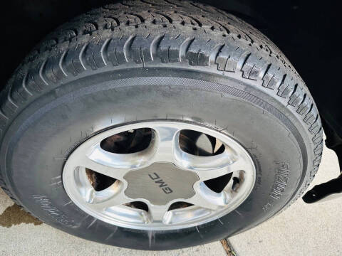 2002 GMC Yukon XL Denali