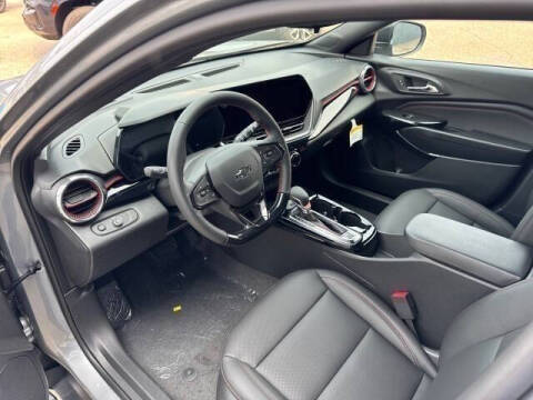 2025 Chevrolet Trax RS