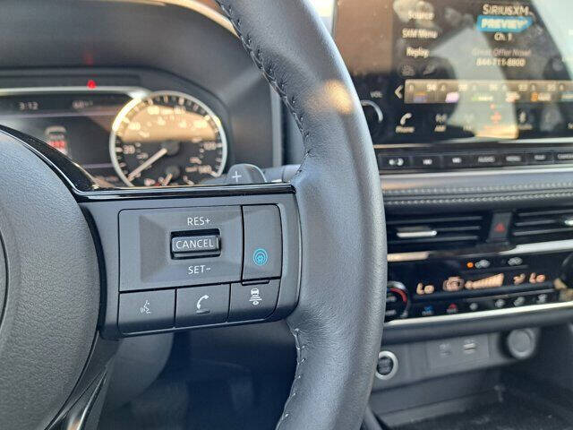 2023 Nissan Rogue SL