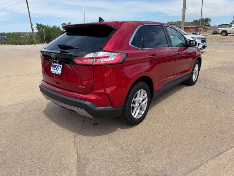 2024 Ford Edge