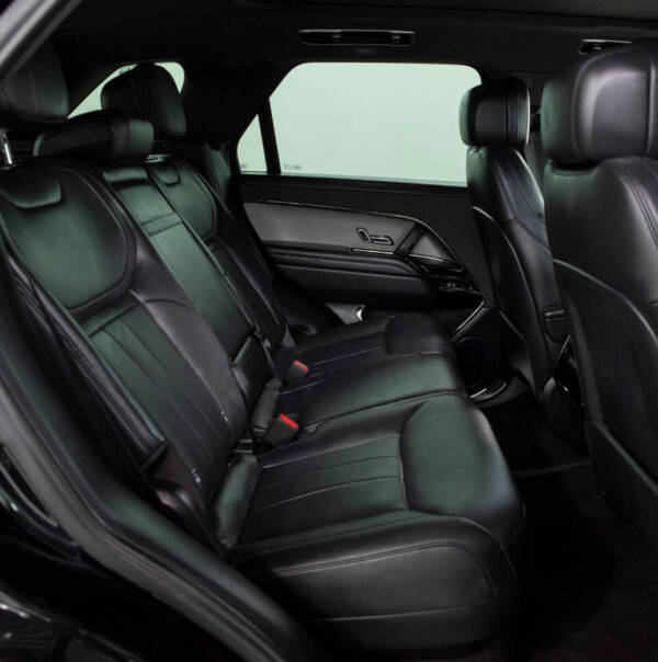 2025 Land Rover Range Rover Sport P360 SE