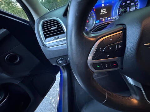 2020 Chrysler 300 Touring L