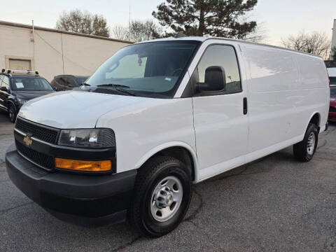 2022 Chevrolet Express 2500