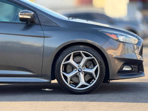 2017 Ford Focus ST