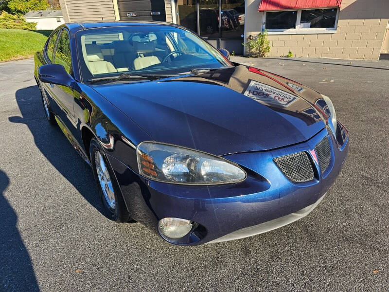 2008 Pontiac Grand Prix for sale at I-Deal Cars LLC in York PA