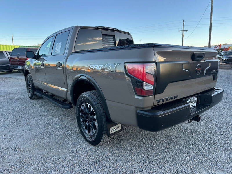 2021 Nissan Titan