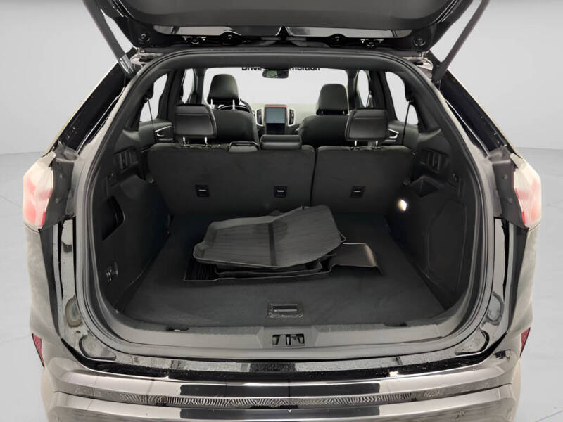 2022 Ford Edge ST