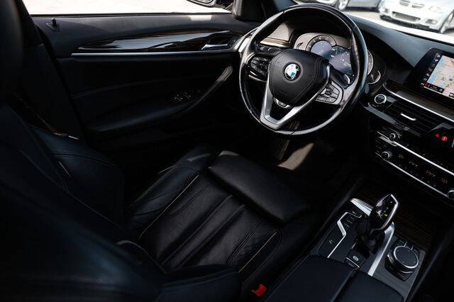 2019 BMW 5 Series 540i