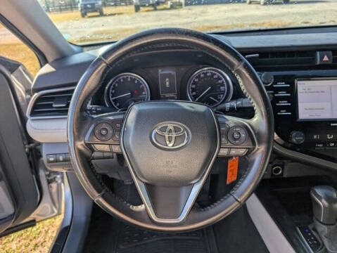 2020 Toyota Camry SE